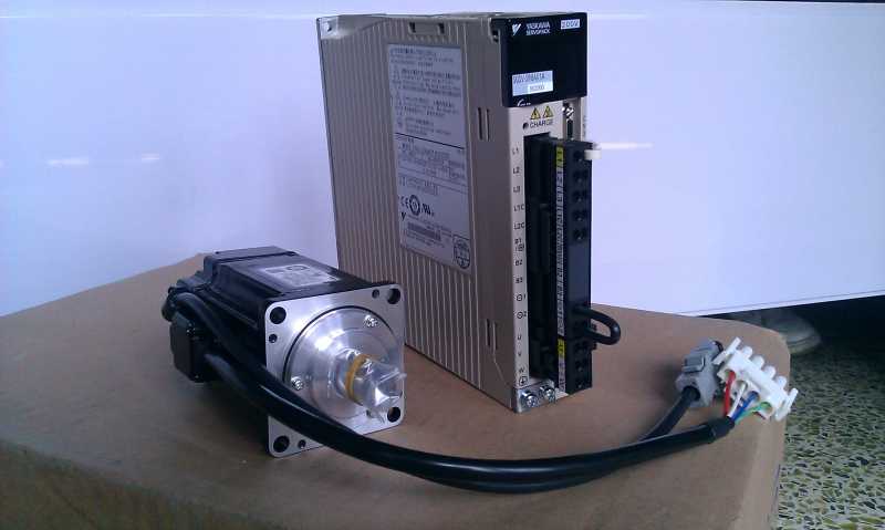 �����ŷ�,SGM7P-02A7AH70C,�ŷ�늙C,�ŷ�������,yaskawa�ŷ�����