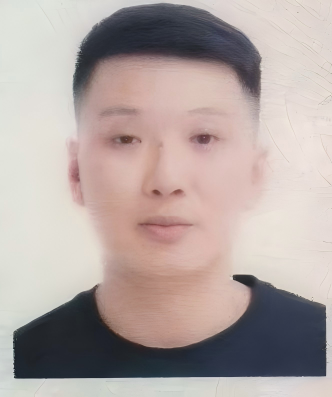 李思偉（國瓷紅葉畫院高級畫師）